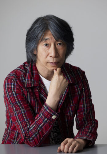 講師